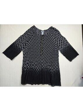 Catherines Black & White Diamond Print Blouse With Pleated Hem & 3/4 Sleeves 2X